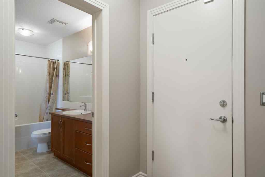 MLS® A2254152 - Unit #204 3111 34 Avenue NW in Varsity Calgary, Residential