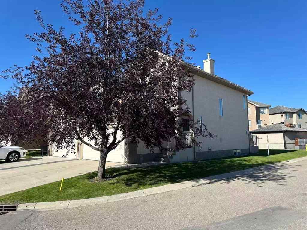 MLS® A2254155 - 200 Royal Crest View NW in Royal Oak Calgary, Residential