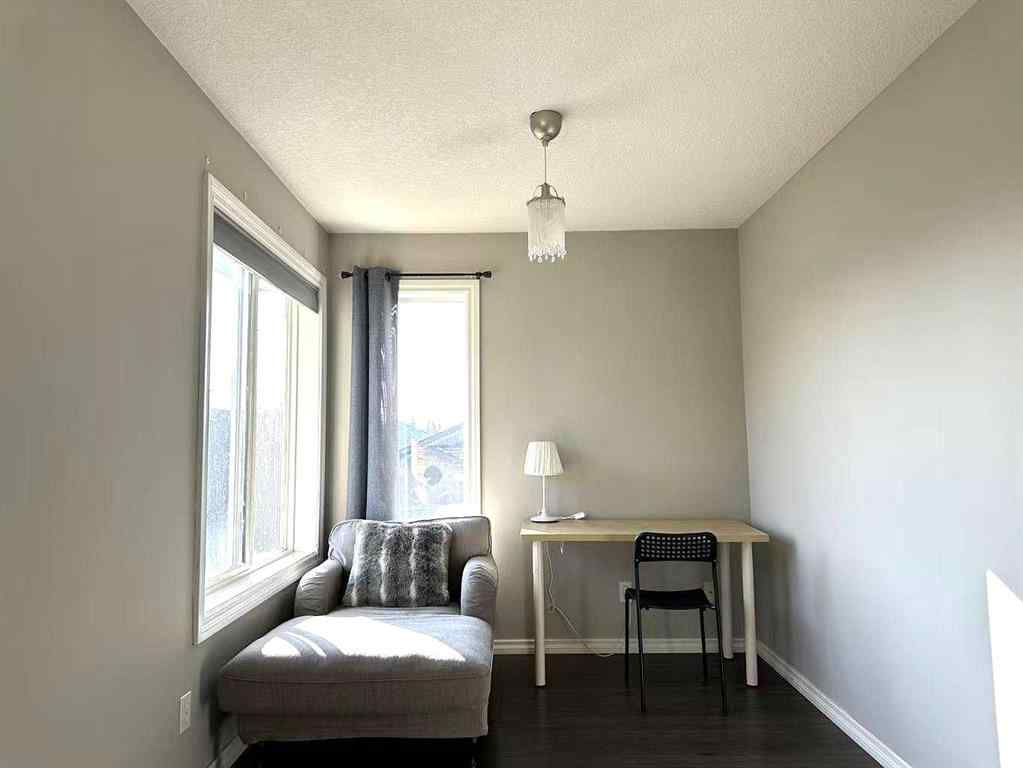 MLS® A2254155 - 200 Royal Crest View NW in Royal Oak Calgary, Residential
