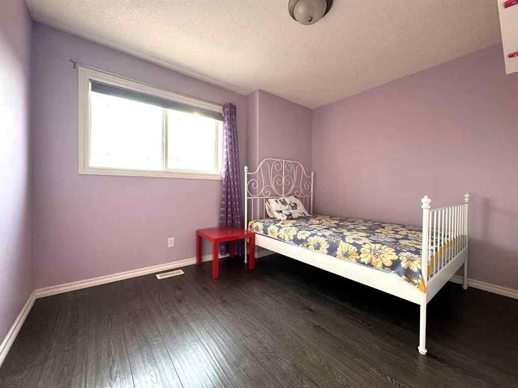 MLS® A2254155 - 200 Royal Crest View NW in Royal Oak Calgary, Residential