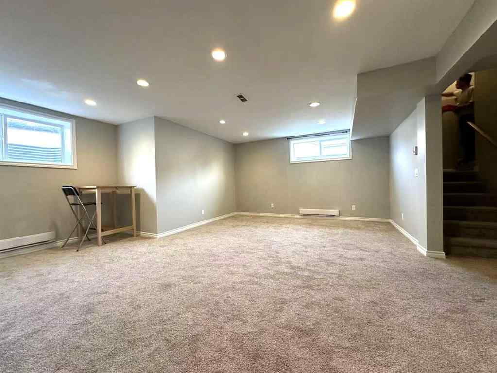MLS® A2254155 - 200 Royal Crest View NW in Royal Oak Calgary, Residential