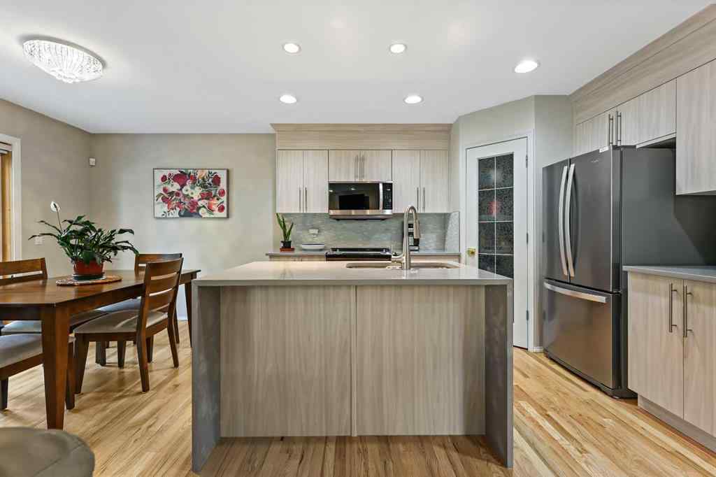MLS® A2254156 - 125 Everwillow Close SW in Evergreen Calgary, Residential