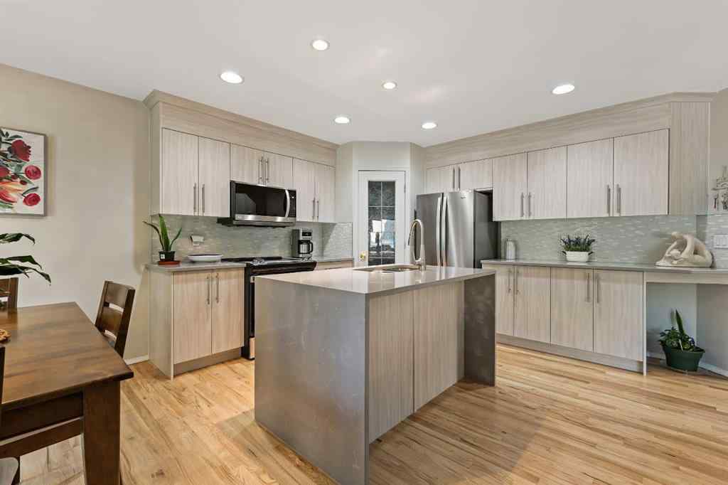 MLS® A2254156 - 125 Everwillow Close SW in Evergreen Calgary, Residential