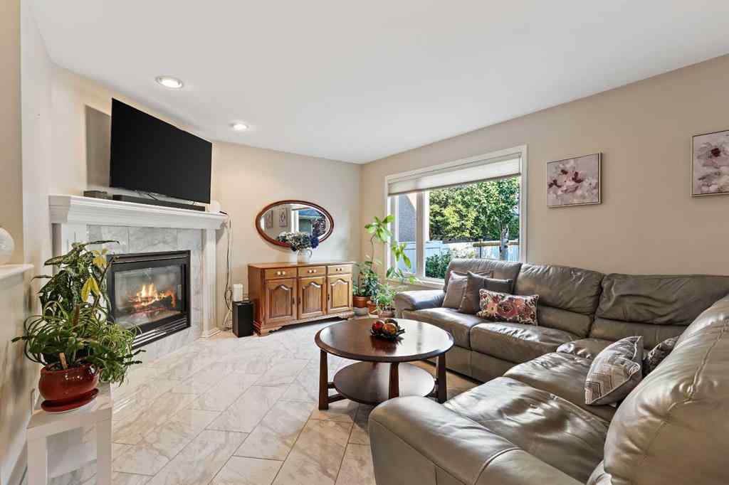 MLS® A2254156 - 125 Everwillow Close SW in Evergreen Calgary, Residential