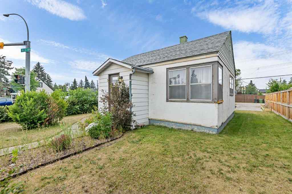 MLS® A2254157 - 605 19 Street NW in West Hillhurst Calgary, Residential