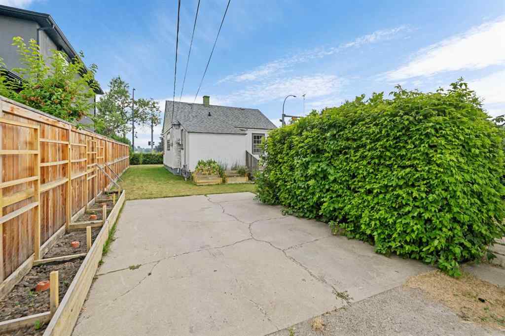 MLS® A2254157 - 605 19 Street NW in West Hillhurst Calgary, Residential