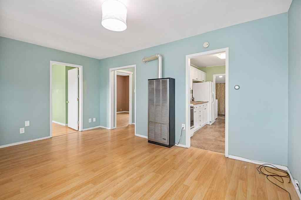 MLS® A2254157 - 605 19 Street NW in West Hillhurst Calgary, Residential