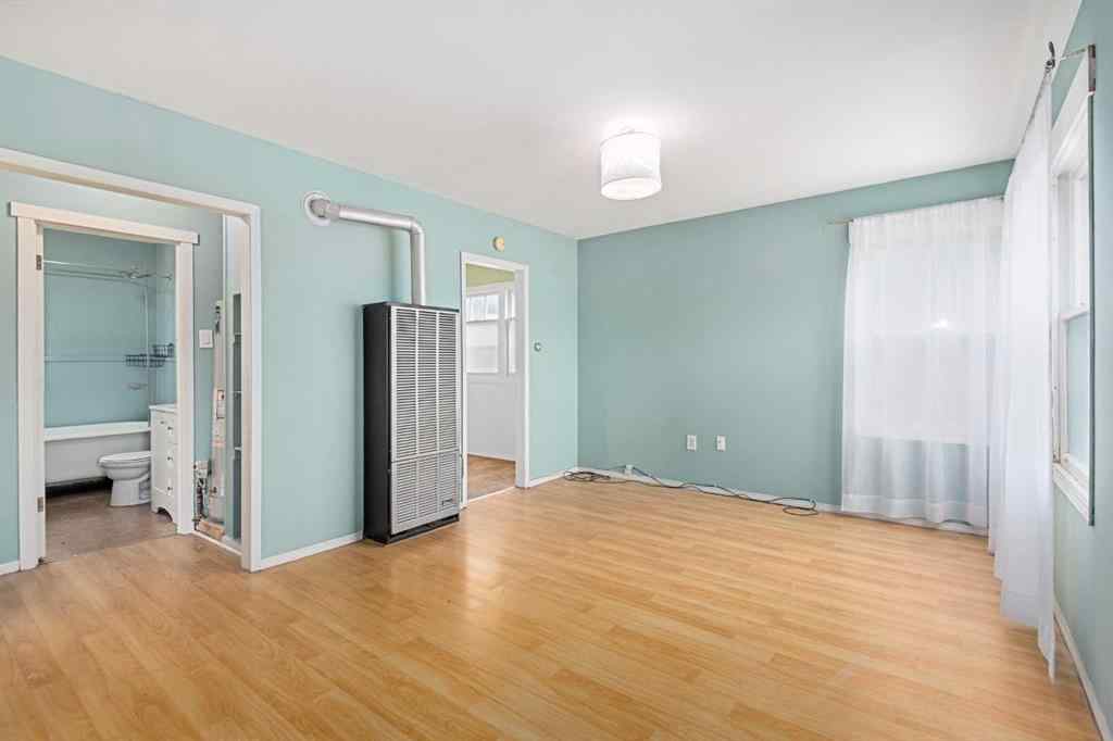 MLS® A2254157 - 605 19 Street NW in West Hillhurst Calgary, Residential