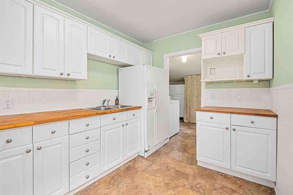 MLS® A2254157 - 605 19 Street NW in West Hillhurst Calgary, Residential