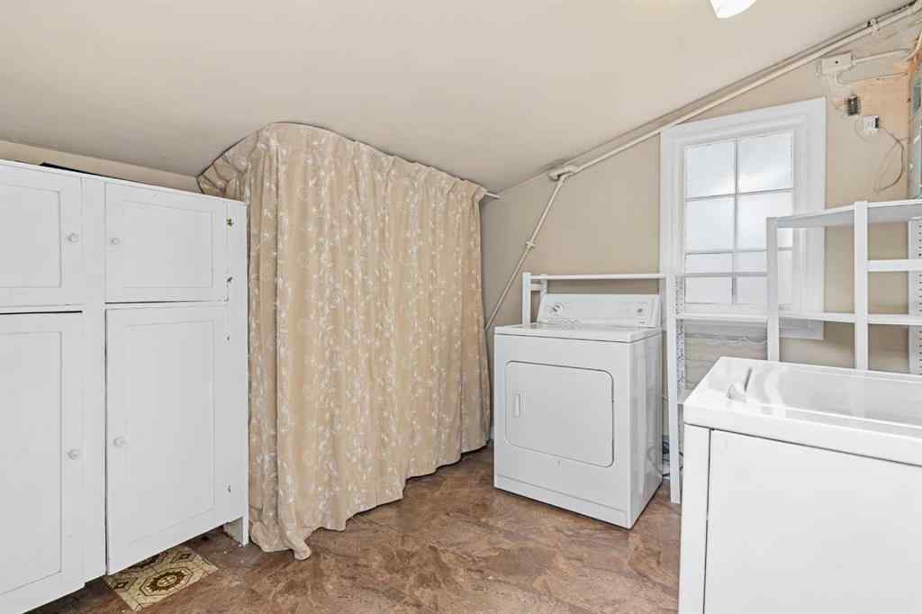 MLS® A2254157 - 605 19 Street NW in West Hillhurst Calgary, Residential
