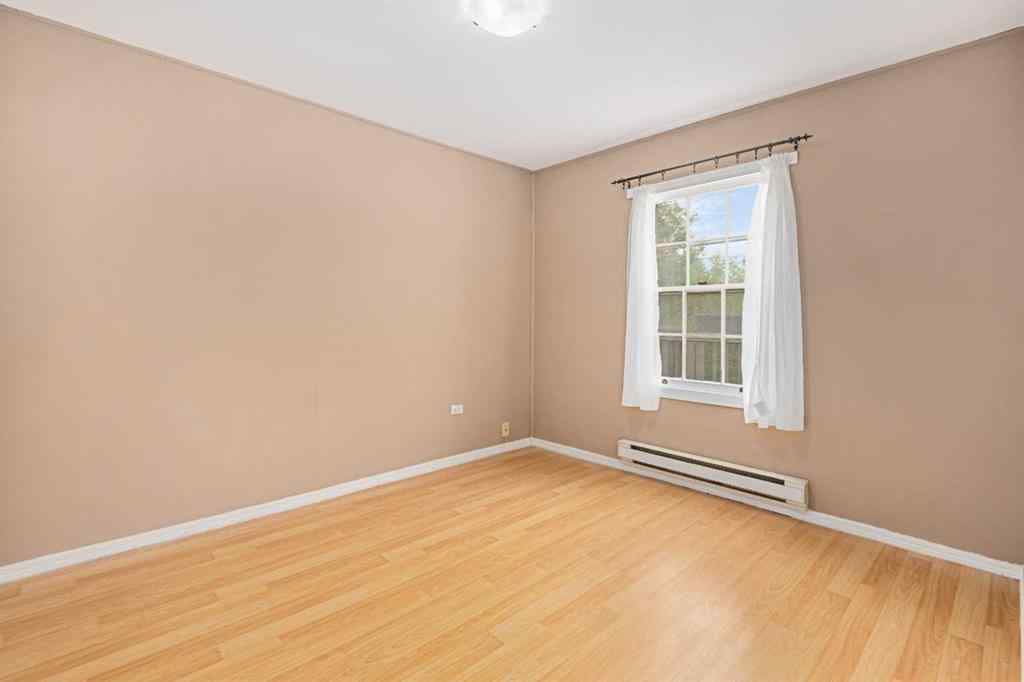MLS® A2254157 - 605 19 Street NW in West Hillhurst Calgary, Residential