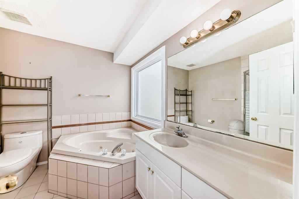MLS® A2254159 - 1405 Shawnee Road SW in Shawnee Slopes Calgary, Residential