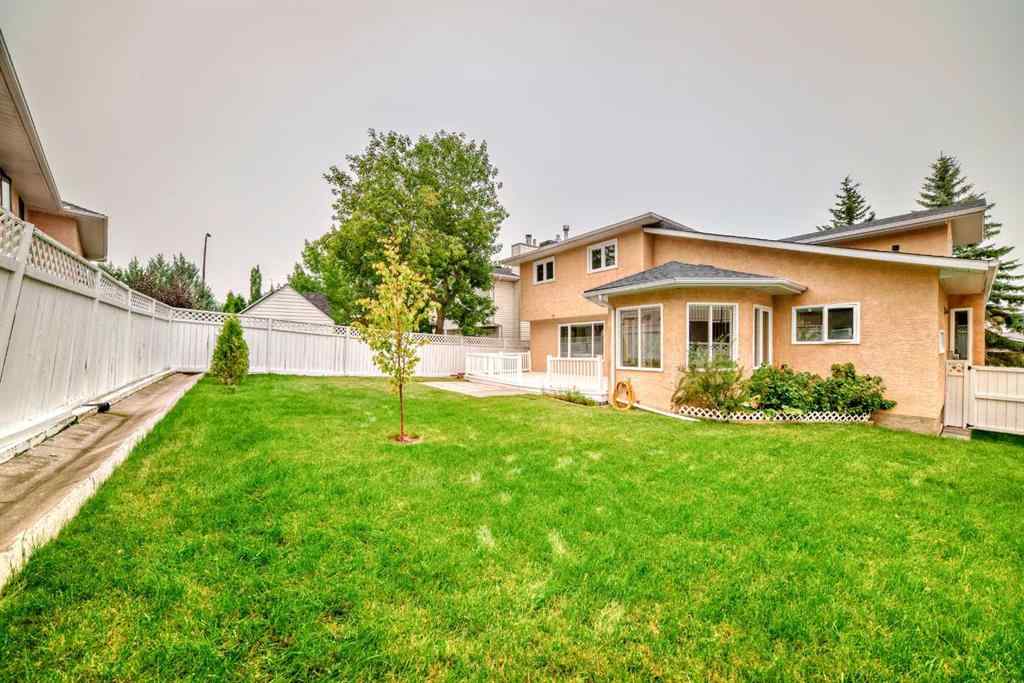 MLS® A2254159 - 1405 Shawnee Road SW in Shawnee Slopes Calgary, Residential