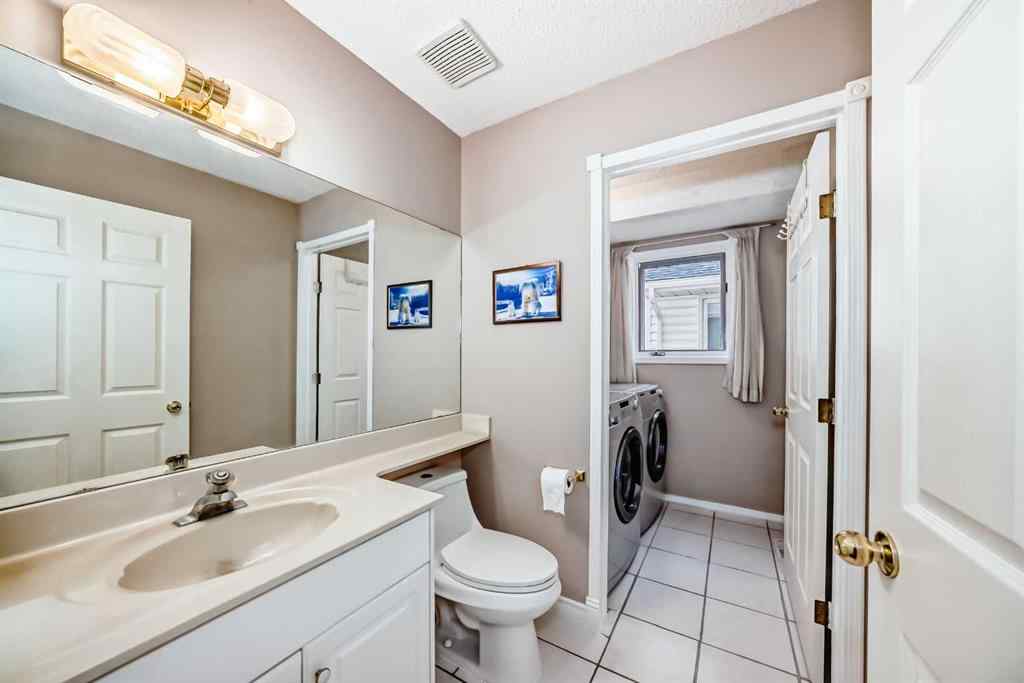 MLS® A2254159 - 1405 Shawnee Road SW in Shawnee Slopes Calgary, Residential