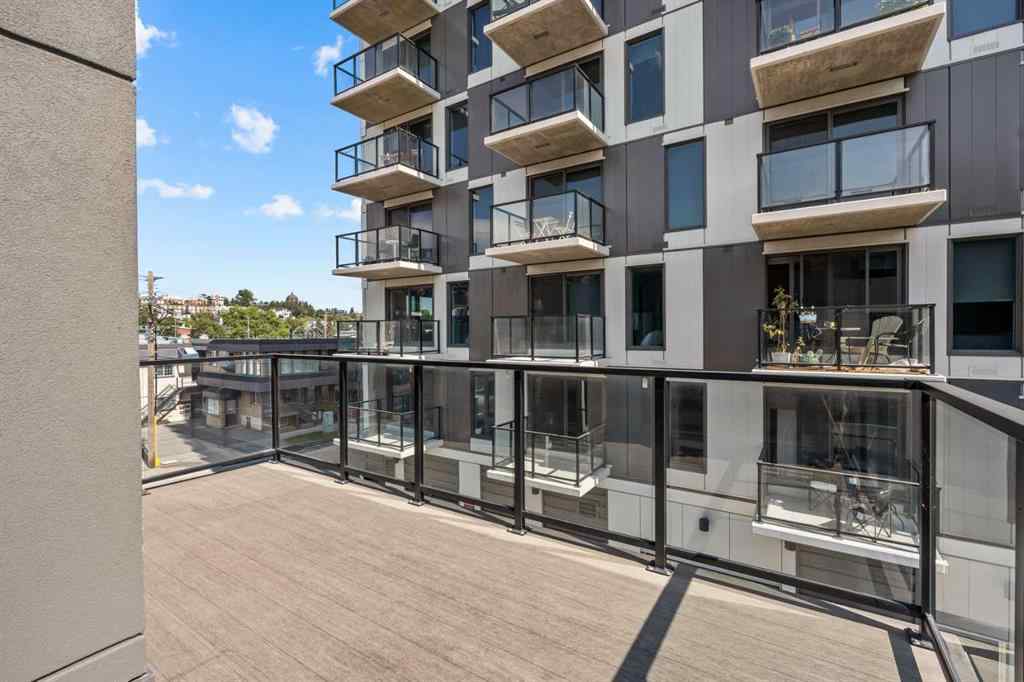 MLS® A2254160 - Unit #304 455 1 Avenue NE in Crescent Heights Calgary, Residential