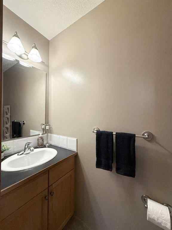 MLS® A2254162 - 24 Destination Place  in NONE Olds, Residential