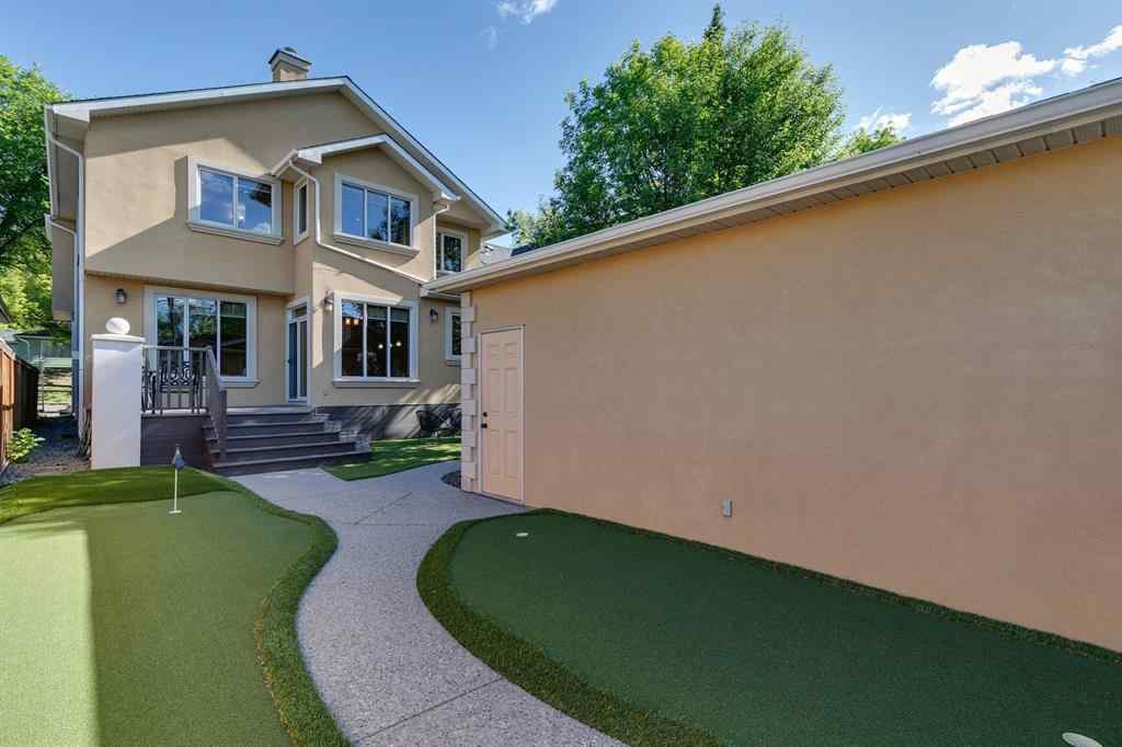 MLS® A2254166 - 2609 7 Avenue NW in West Hillhurst Calgary, Residential