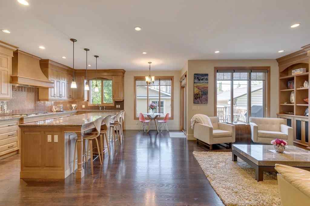 MLS® A2254166 - 2609 7 Avenue NW in West Hillhurst Calgary, Residential