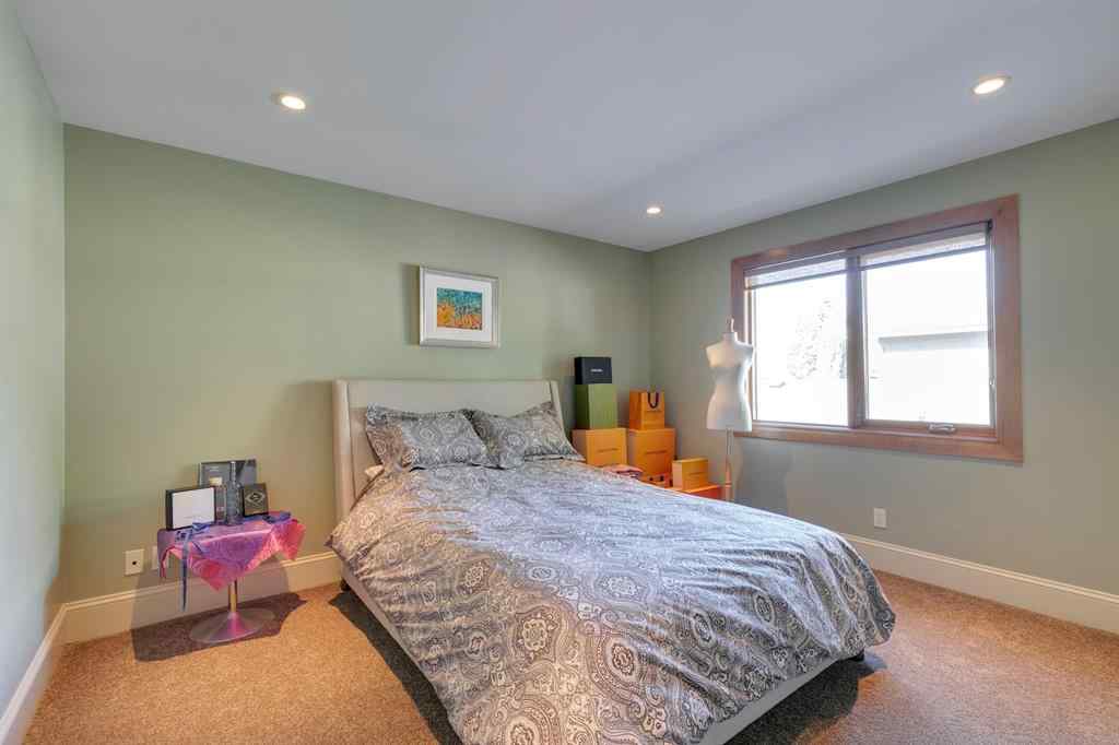MLS® A2254166 - 2609 7 Avenue NW in West Hillhurst Calgary, Residential