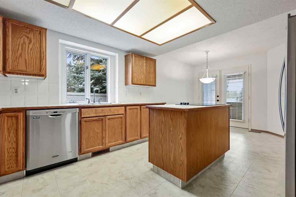 MLS® A2254168 - 3 Pump Hill Landing SW in Pump Hill Calgary, Residential