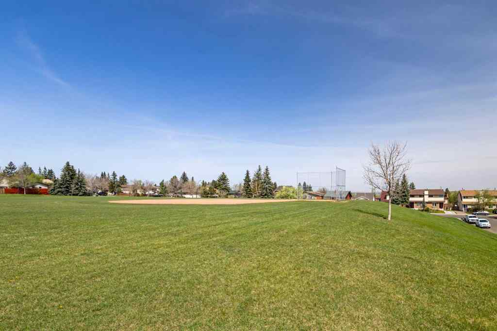 MLS® A2254169 - 62 Beacham Way NW in Beddington Heights Calgary, Residential