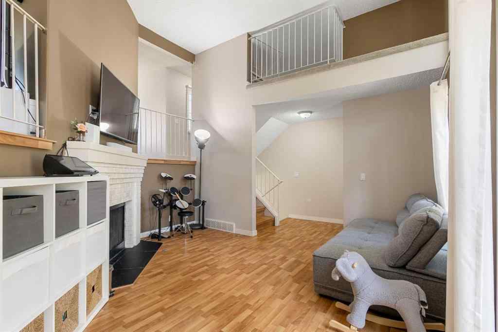 MLS® A2254169 - 62 Beacham Way NW in Beddington Heights Calgary, Residential