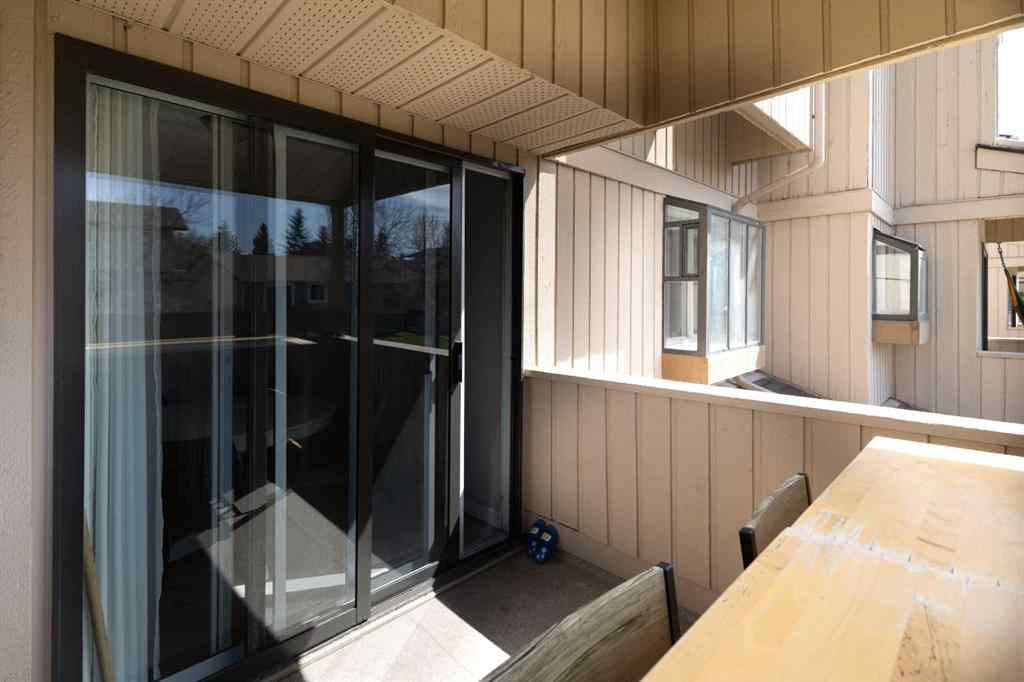 MLS® A2254169 - 62 Beacham Way NW in Beddington Heights Calgary, Residential