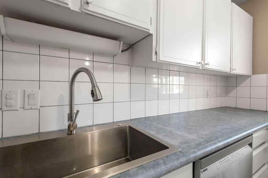 MLS® A2254169 - 62 Beacham Way NW in Beddington Heights Calgary, Residential