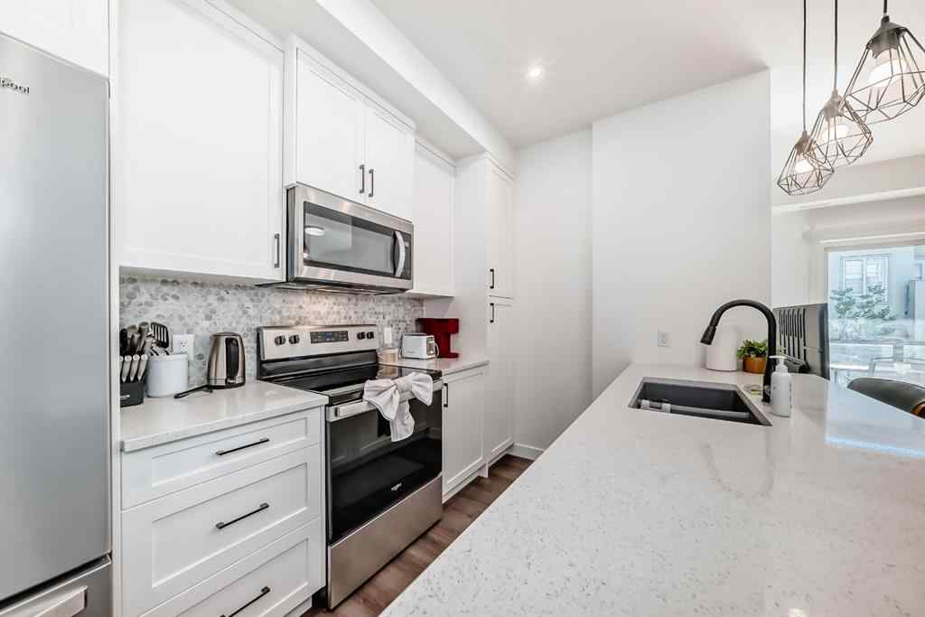 MLS® A2254172 - 124 Spring Creek Common SW in Springbank Hill Calgary, Residential