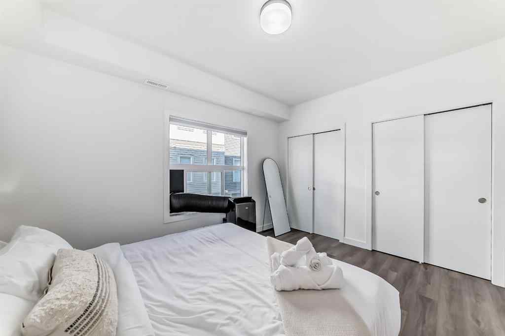 MLS® A2254172 - 124 Spring Creek Common SW in Springbank Hill Calgary, Residential