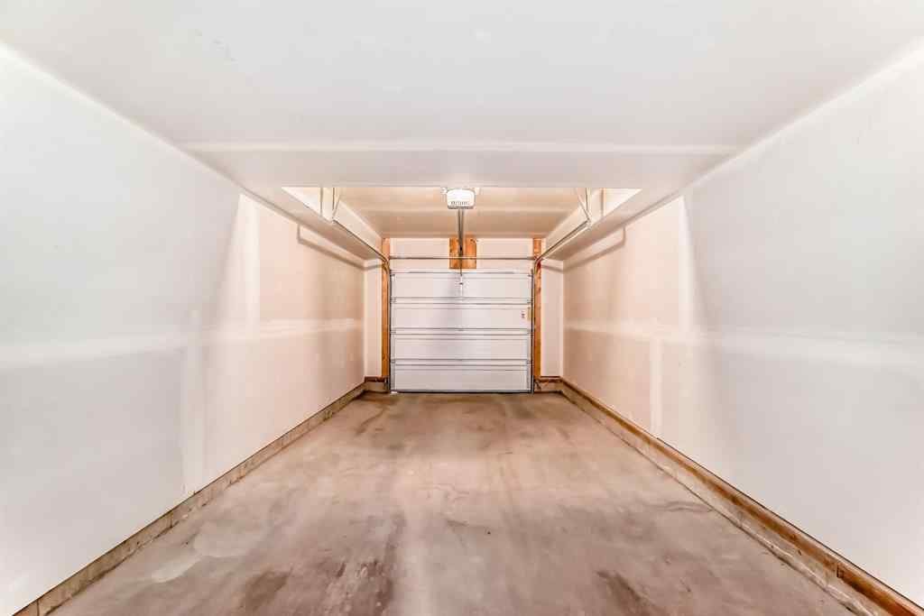 MLS® A2254172 - 124 Spring Creek Common SW in Springbank Hill Calgary, Residential