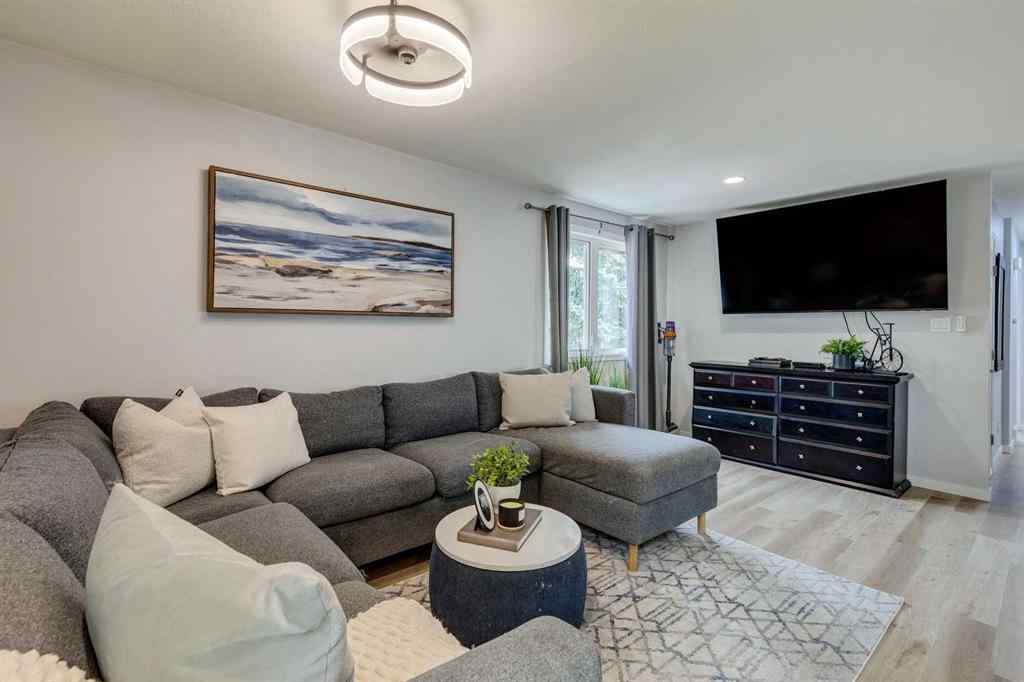 MLS® A2254177 - 3456 31A Avenue SE in Dover Calgary, Residential
