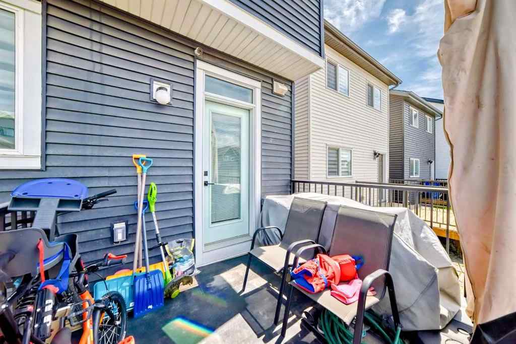 MLS® A2254182 - 95 Heirloom Boulevard SE in Rangeview Calgary, Residential