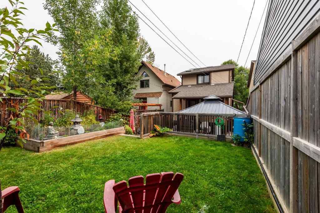 MLS® A2254184 - 3115 43 Street SW in Glenbrook Calgary, Residential