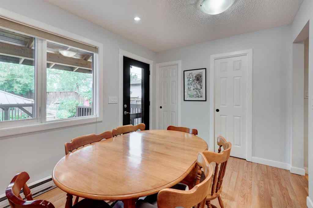 MLS® A2254184 - 3115 43 Street SW in Glenbrook Calgary, Residential