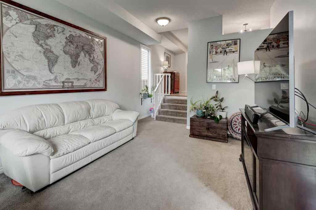 MLS® A2254184 - 3115 43 Street SW in Glenbrook Calgary, Residential