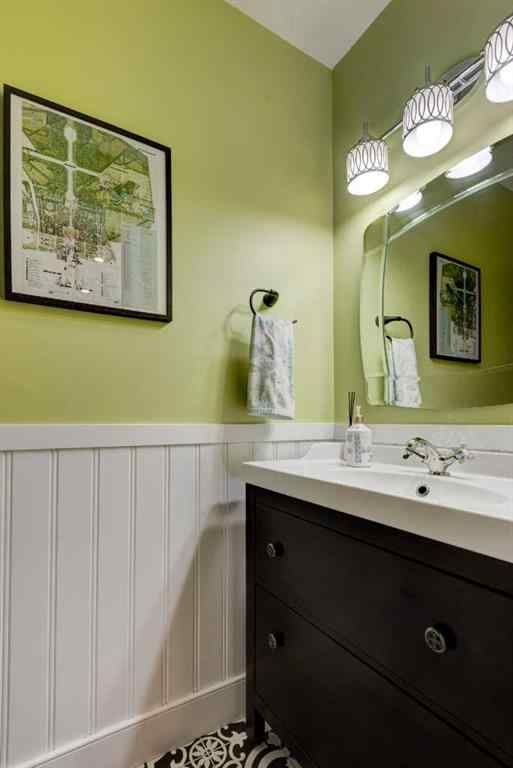 MLS® A2254184 - 3115 43 Street SW in Glenbrook Calgary, Residential