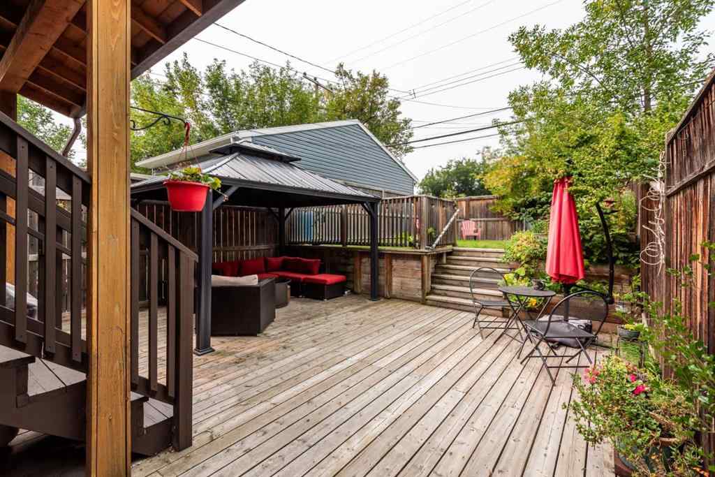 MLS® A2254184 - 3115 43 Street SW in Glenbrook Calgary, Residential