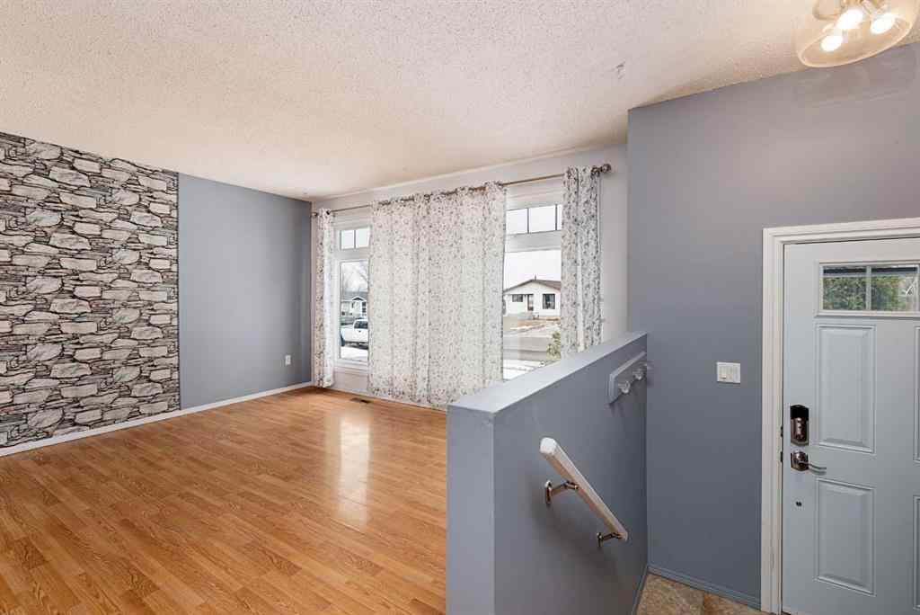 MLS® A2254186 - 4905 53 Avenue  in NONE Kitscoty, Residential