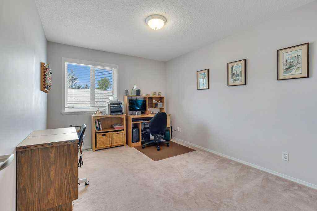 MLS® A2254188 - 180 Valley Ridge Heights NW in Valley Ridge Calgary, Residential