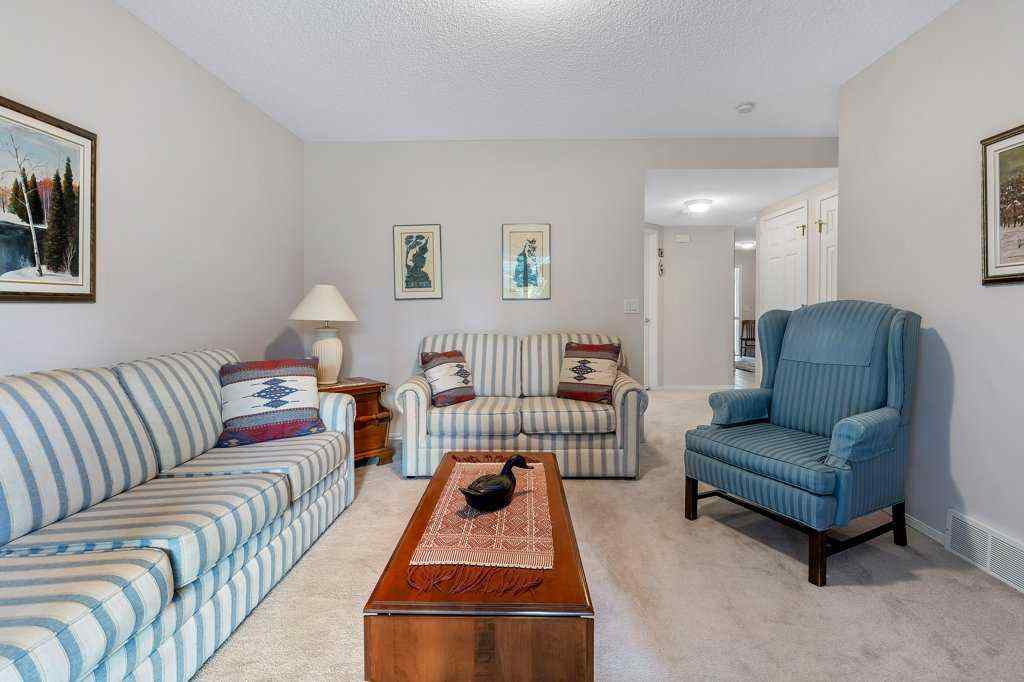 MLS® A2254188 - 180 Valley Ridge Heights NW in Valley Ridge Calgary, Residential