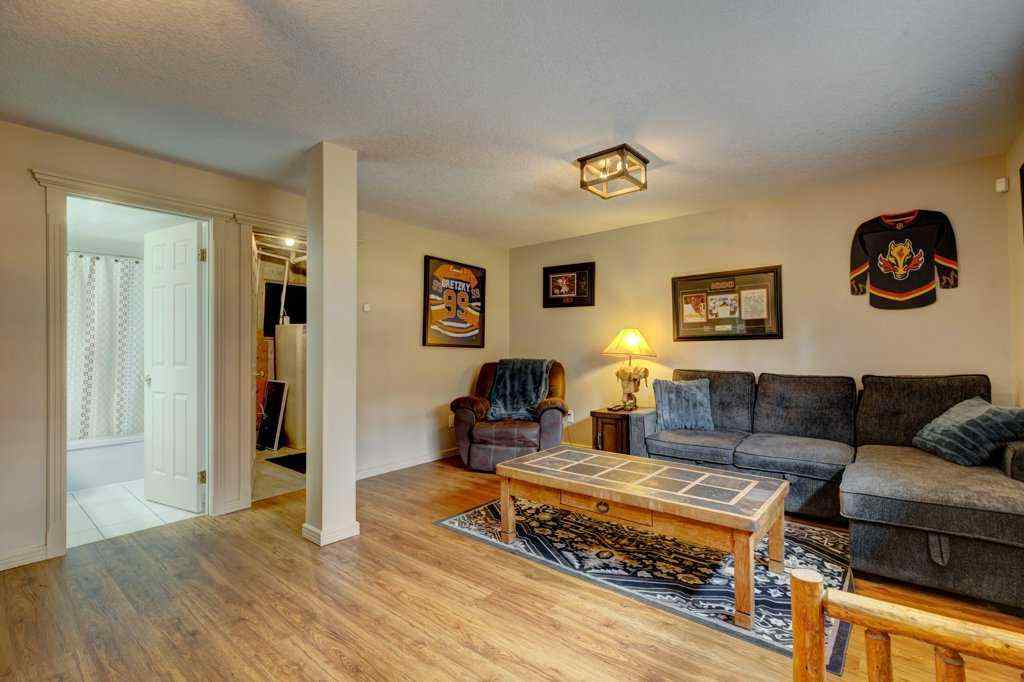 MLS® A2254190 - 2193 434 Avenue E in NONE Rural Foothills County, Residential