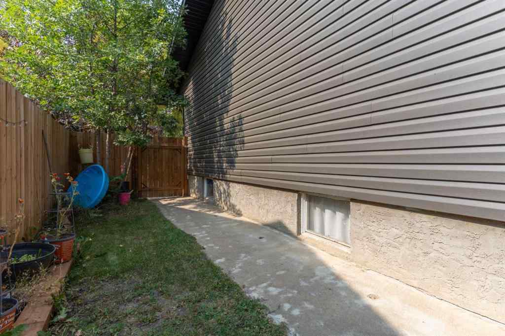 MLS® A2254197 - 4715 47 Street  in Augustana Camrose, Residential