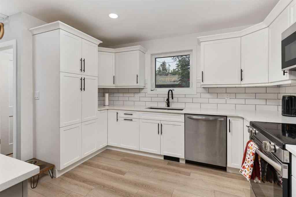 MLS® A2254197 - 4715 47 Street  in Augustana Camrose, Residential