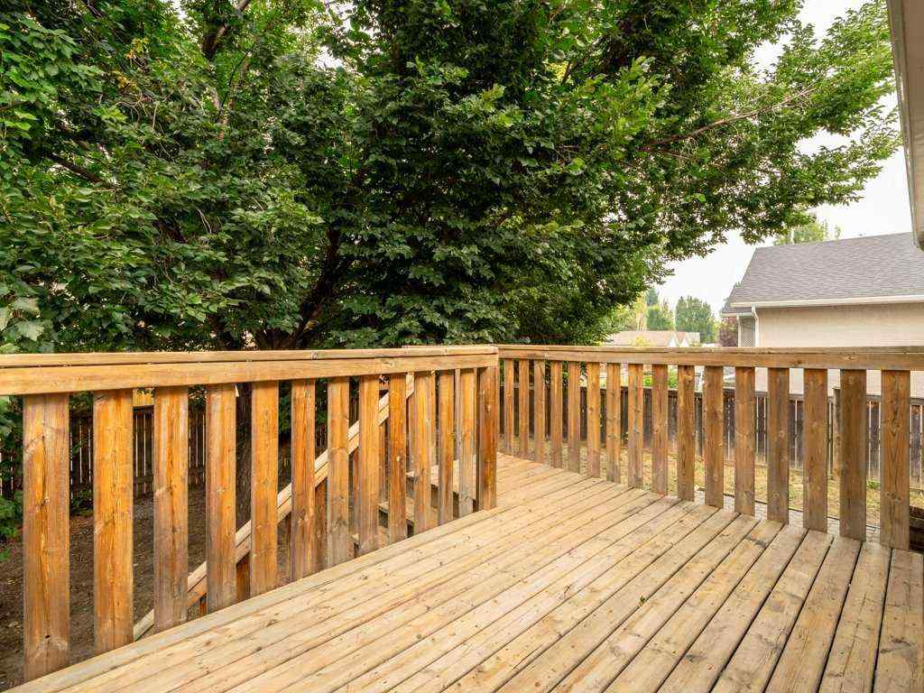 MLS® A2254200 - 11 Rivercrest Court W in Riverstone Lethbridge, Residential