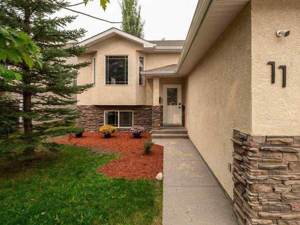 MLS® A2254200 - 11 Rivercrest Court W in Riverstone Lethbridge, Residential