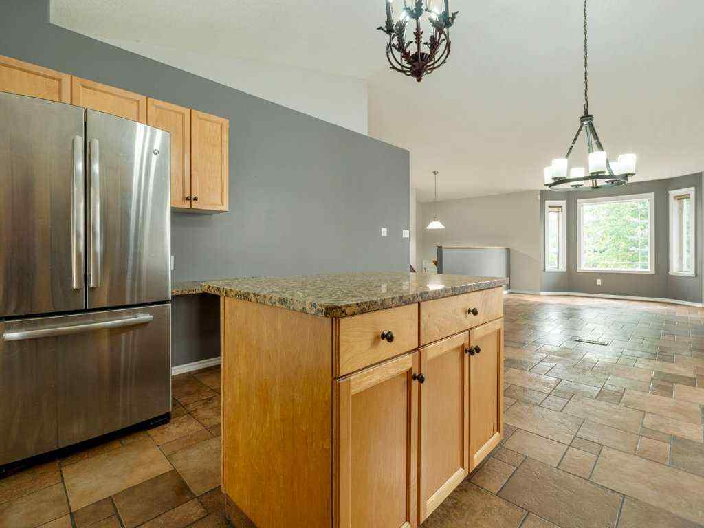 MLS® A2254200 - 11 Rivercrest Court W in Riverstone Lethbridge, Residential