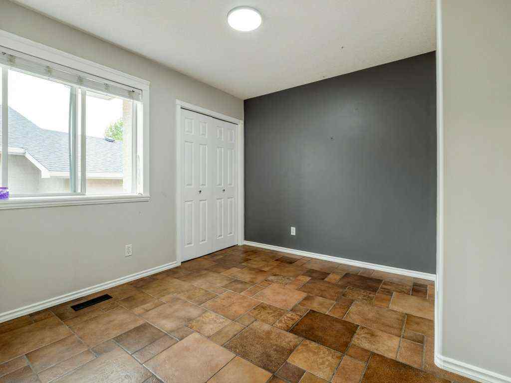 MLS® A2254200 - 11 Rivercrest Court W in Riverstone Lethbridge, Residential