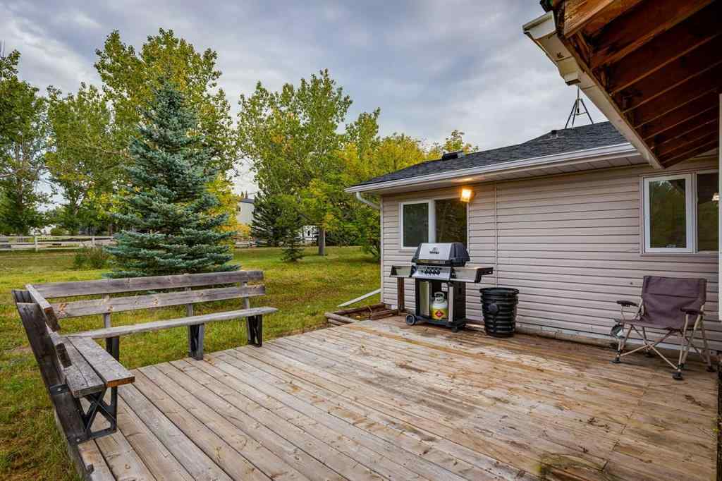MLS® A2254201 - 263025 16 Street W in DeWinton Heights Rural Foothills County, Residential