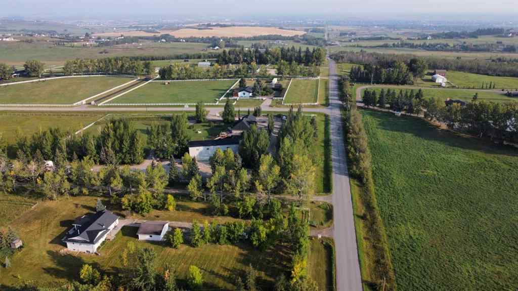 MLS® A2254201 - 263025 16 Street W in DeWinton Heights Rural Foothills County, Residential